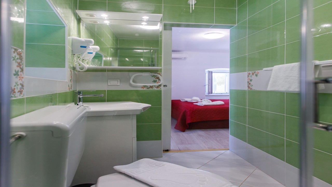 Photo of Bathroom in Bol