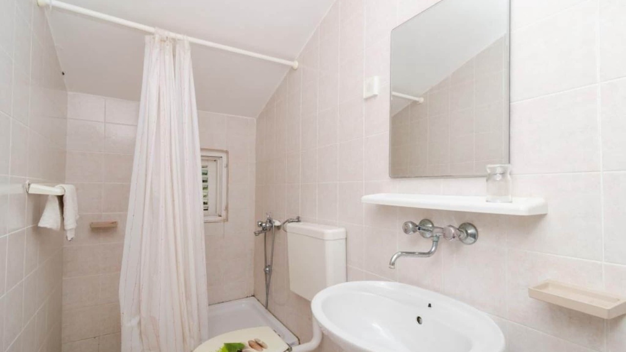 Photo of Bathroom in Drace