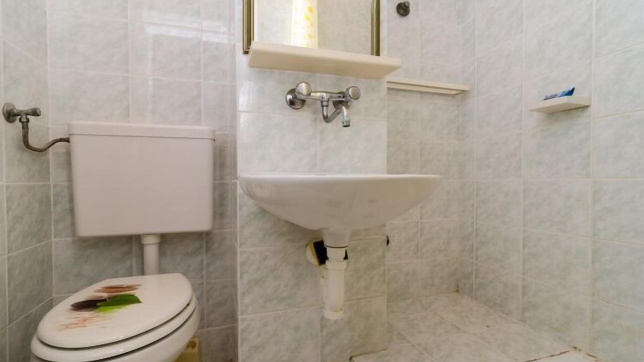 Photo of Bathroom in Drace