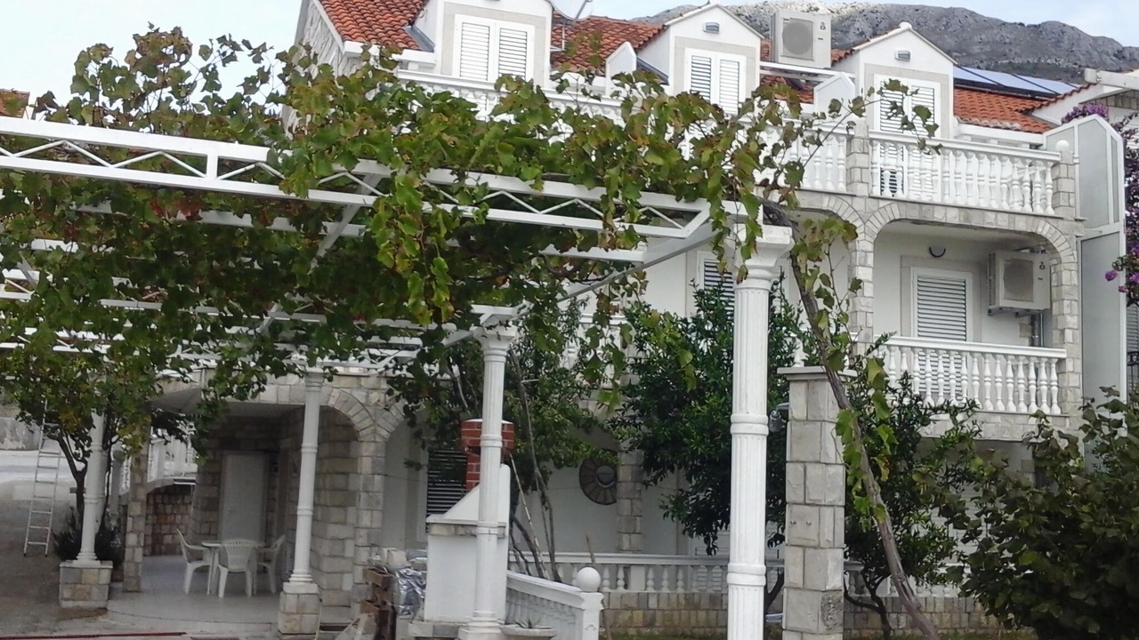 Photo of Outdoor in Brasina