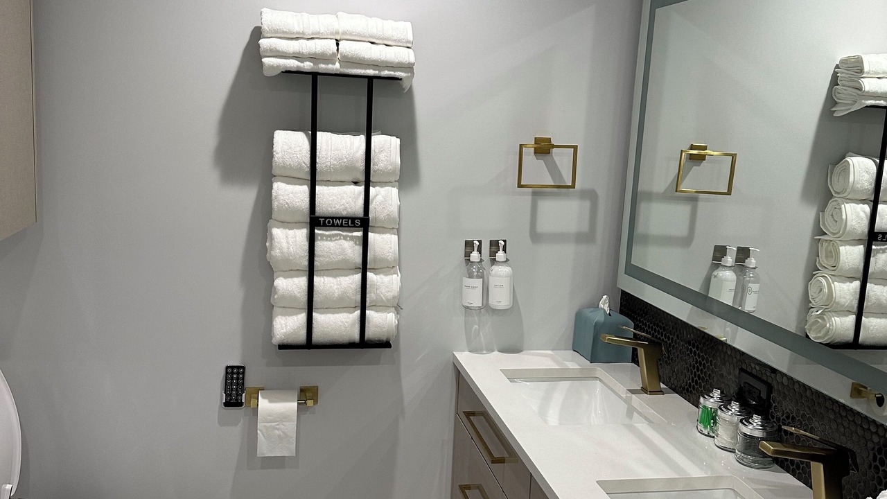 Photo of Bathroom in Dunning