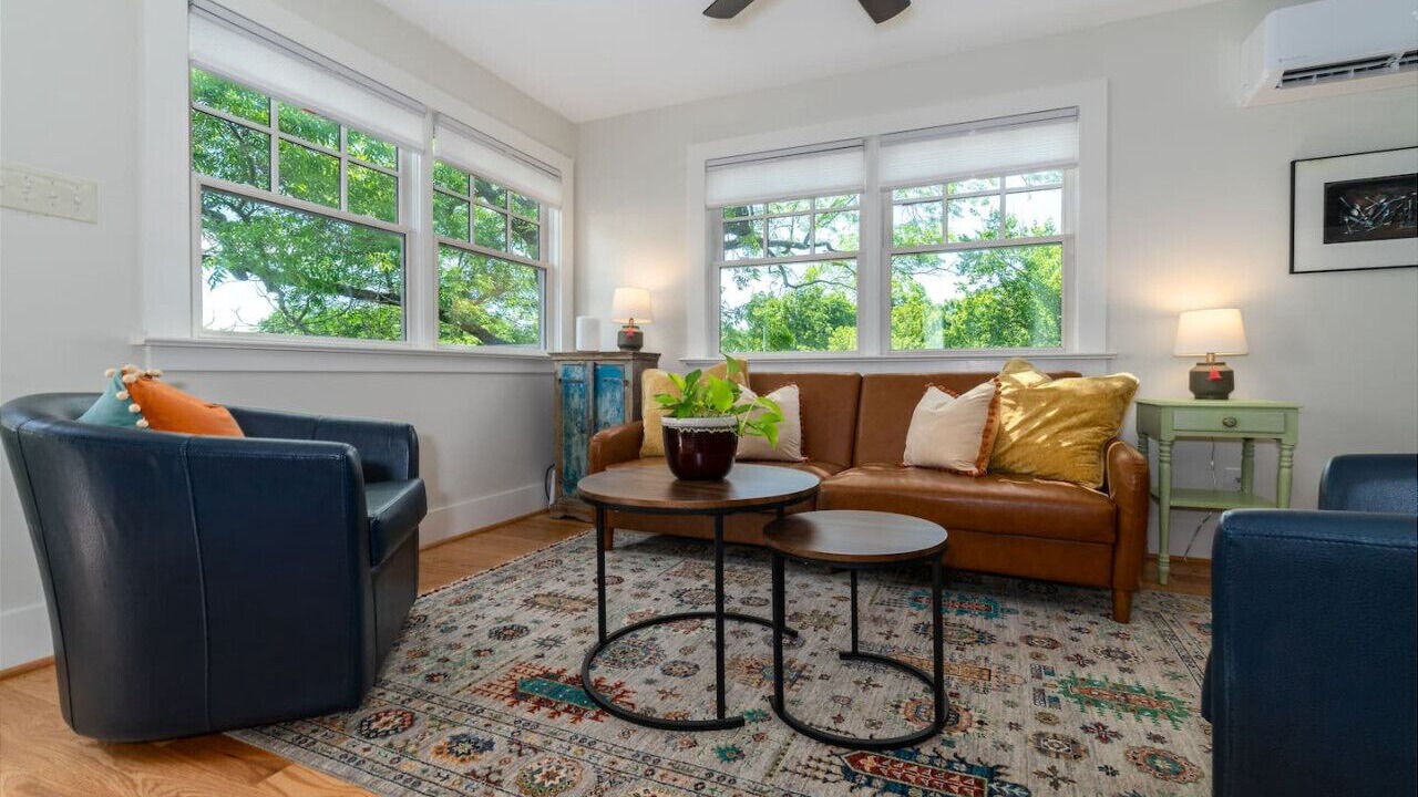 Photo of Livingroom in Lexington