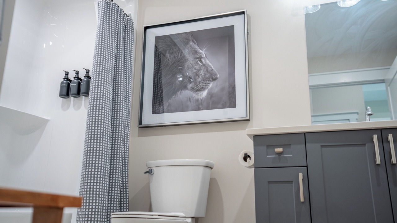 Photo of Bathroom in Chatham-Kent