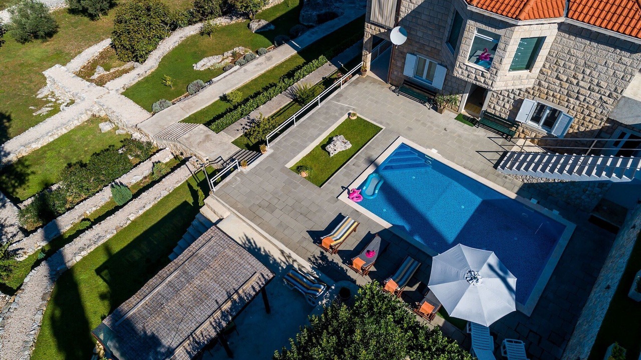 Photo of Others in Popovici