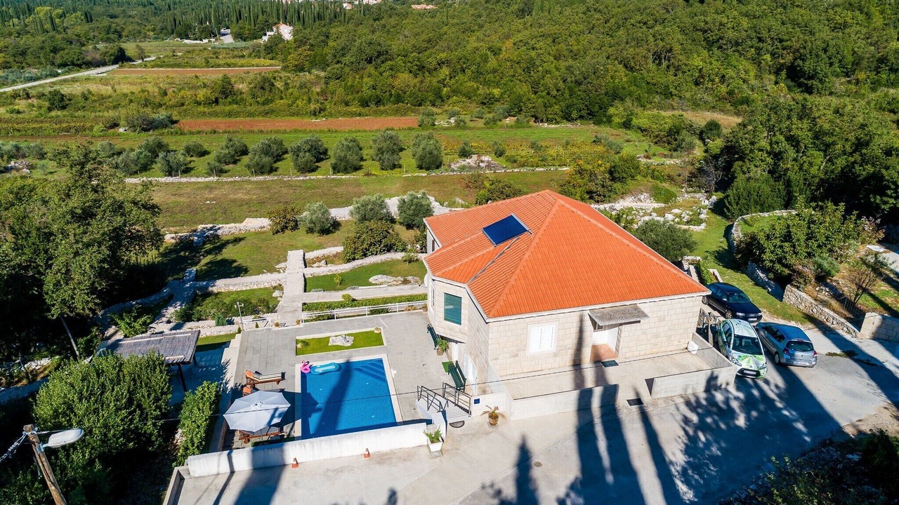 Photo of Outdoor in Popovici