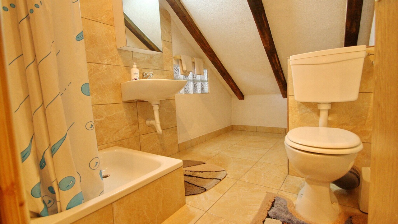 Photo of Bathroom in Drace
