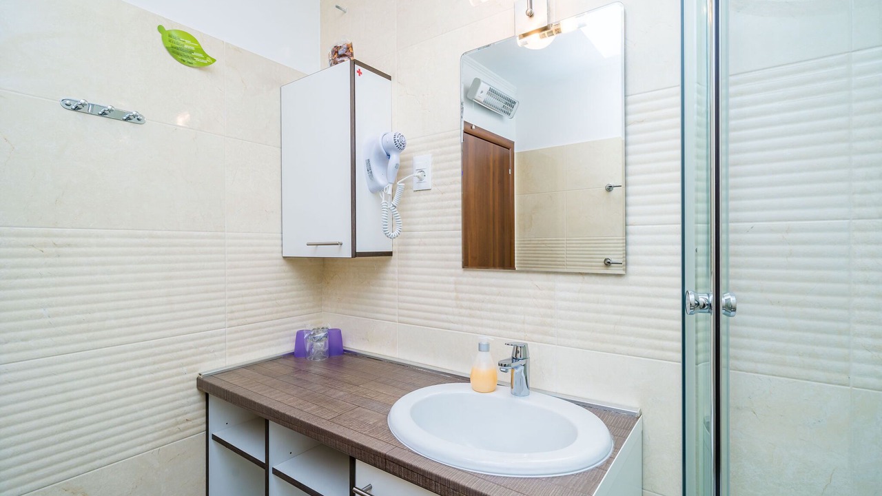 Photo of Bathroom in Plat