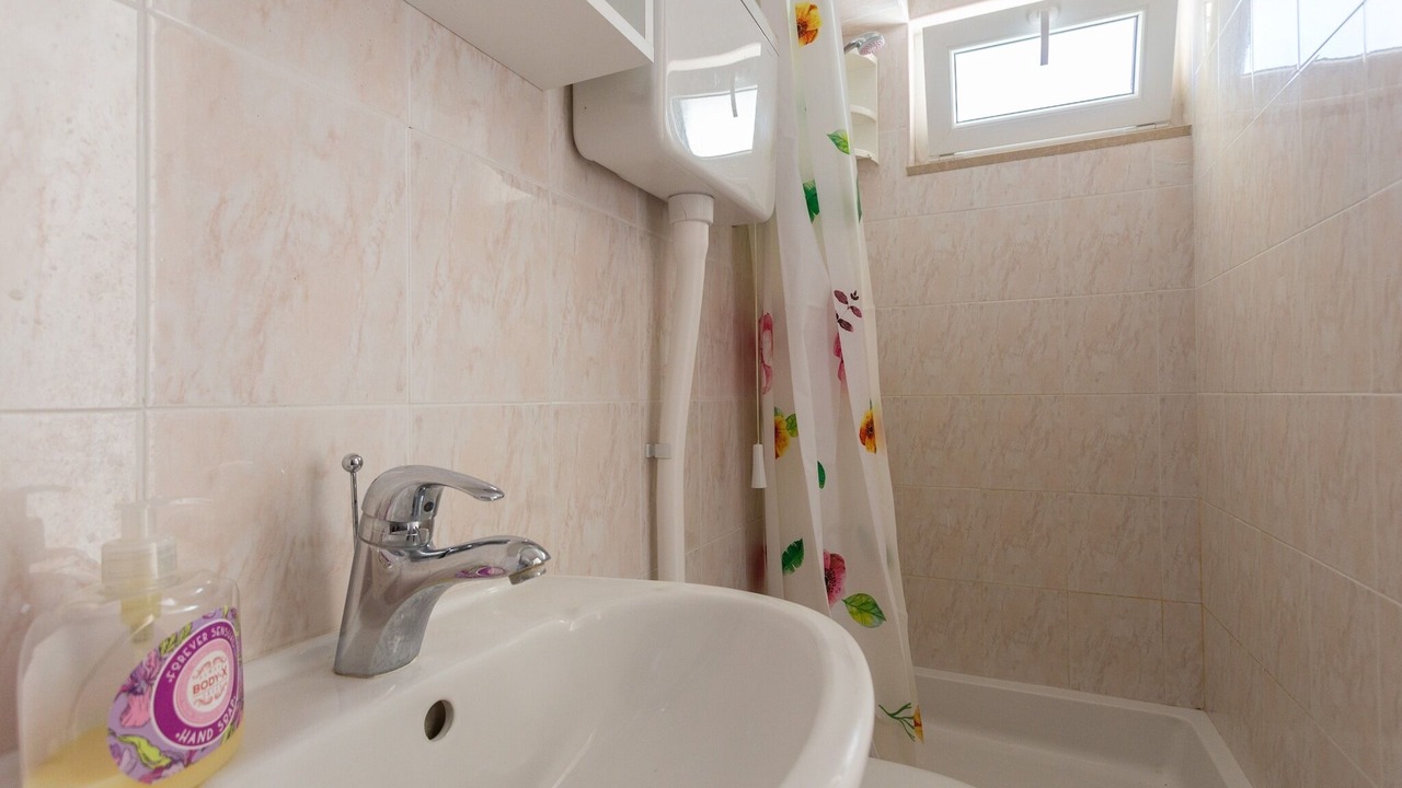 Photo of Bathroom in Gornji Kono