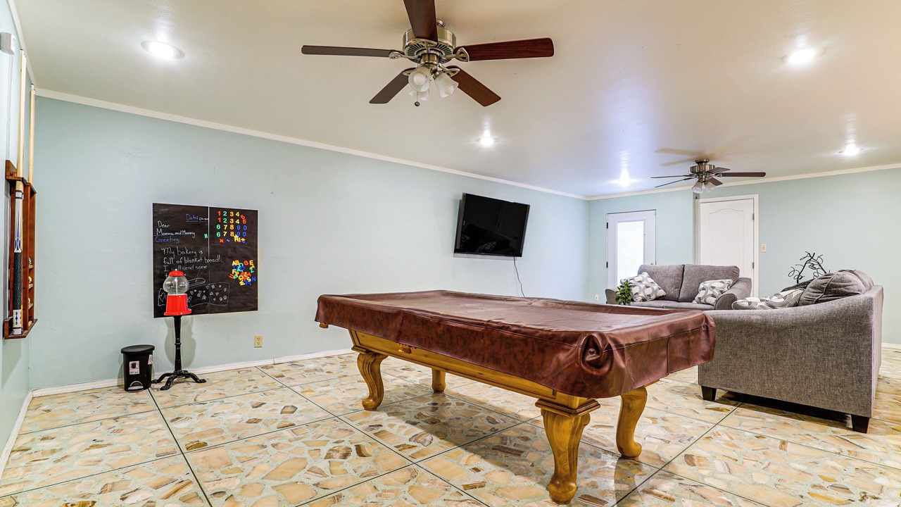 Photo of Bedroom in Thunderbird