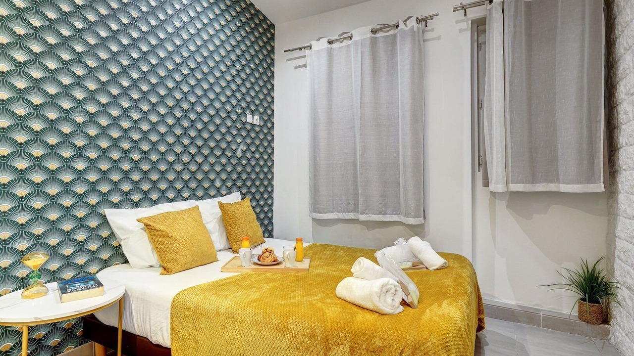 Photo of Bedroom in Arts-et-Metiers
