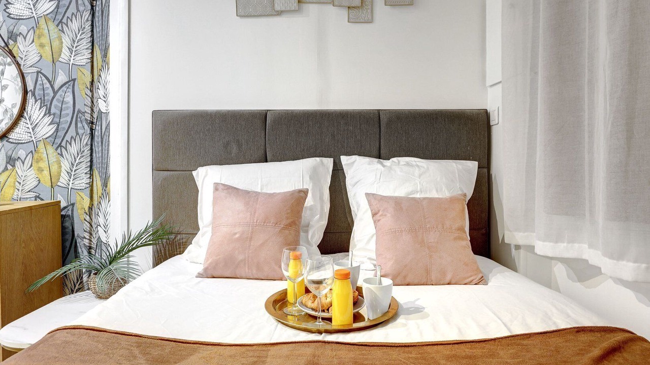 Photo of Bedroom in Arts-et-Metiers