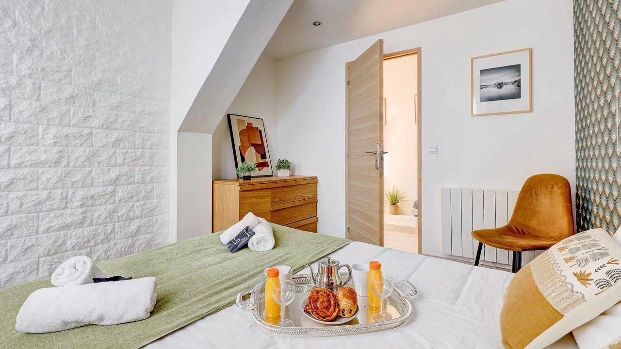 Photo of Bedroom in Arts-et-Metiers