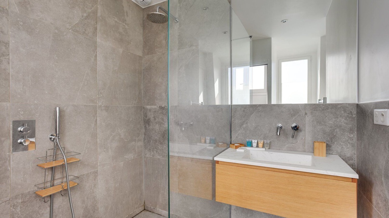 Photo of Bathroom in 13th Arrondissement