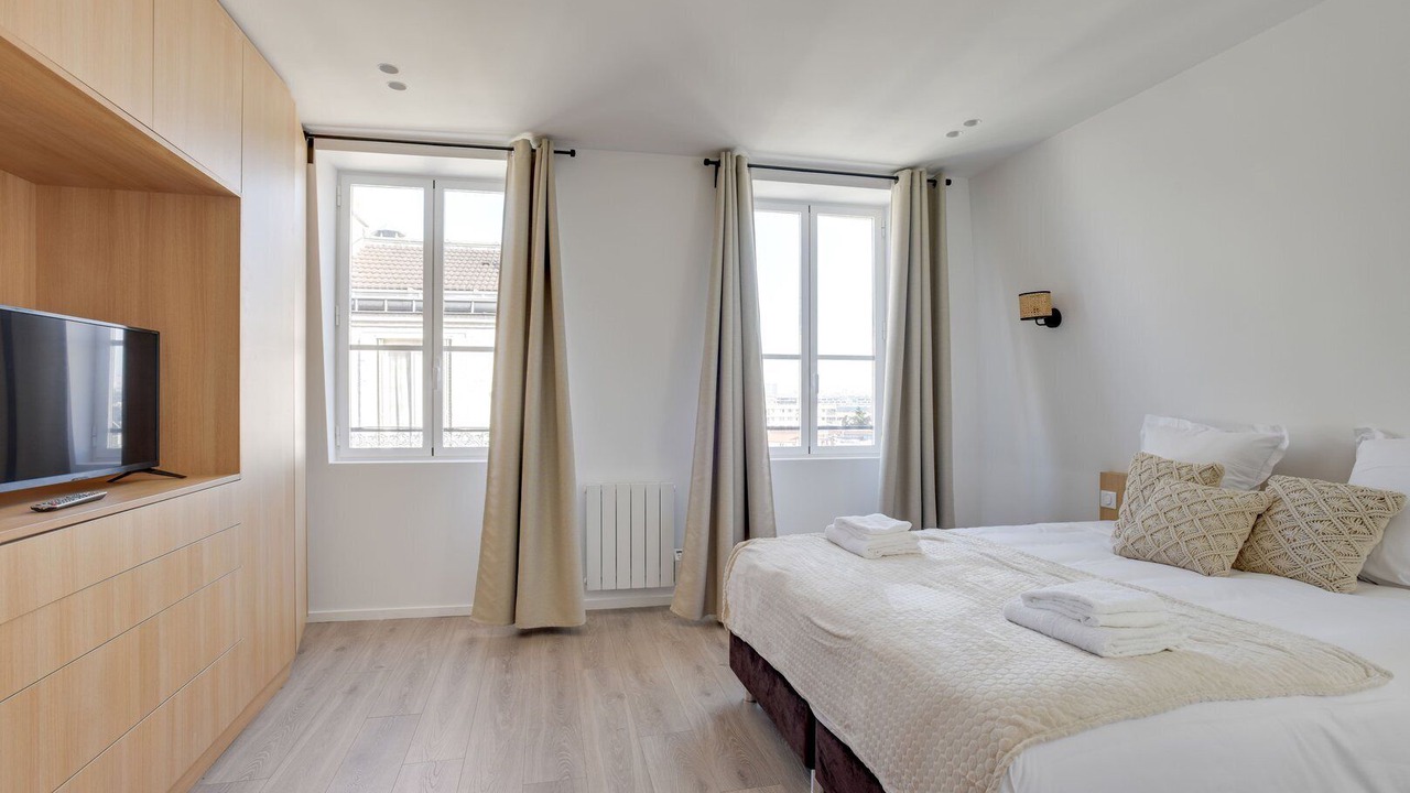 Photo of Bedroom in 13th Arrondissement