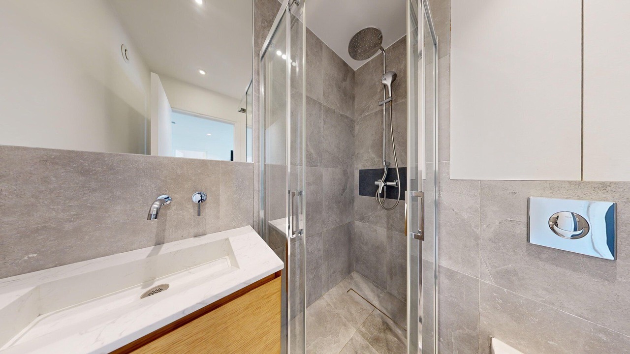 Photo of Bathroom in 13th Arrondissement