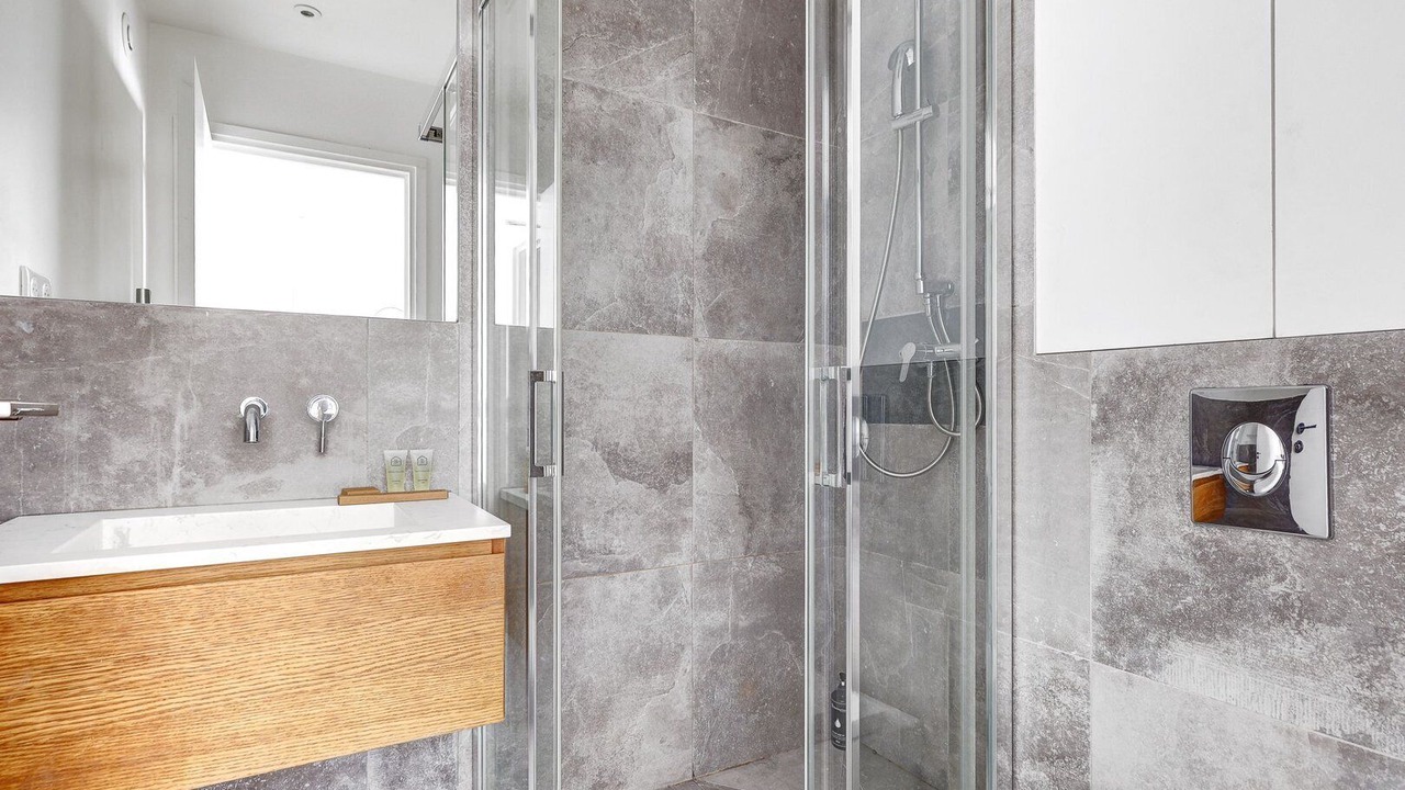 Photo of Bathroom in Quartier de la Salpetriere