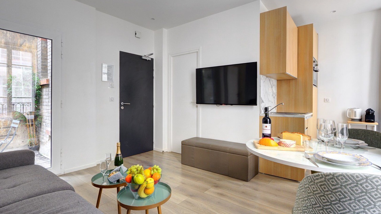 Photo of Livingroom in Quartier de la Salpetriere