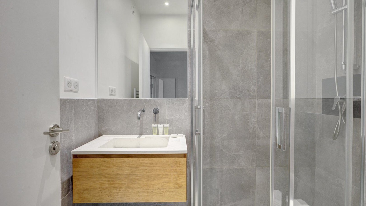 Photo of Bathroom in Quartier de la Salpetriere