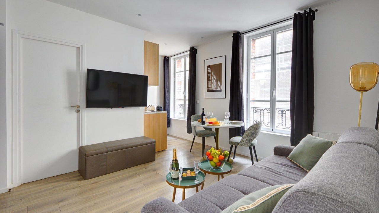 Photo of Livingroom in Quartier de la Salpetriere