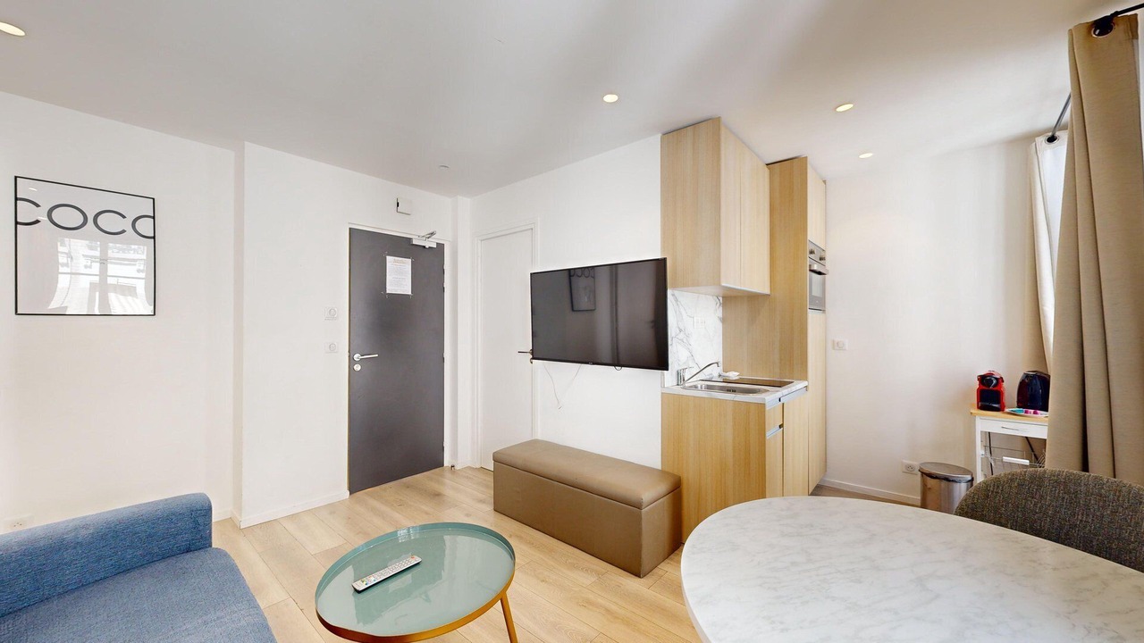 Photo of Livingroom in Quartier de la Salpetriere