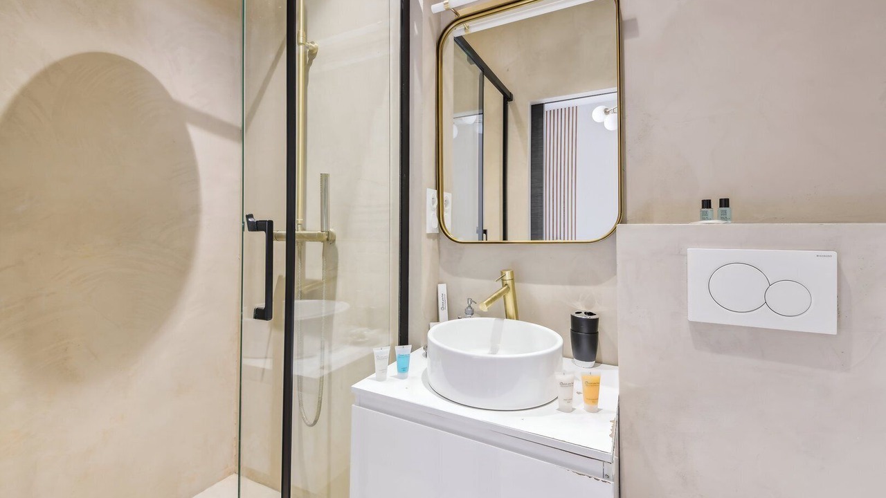 Photo of Bathroom in Quartier de la Maison-Blanche