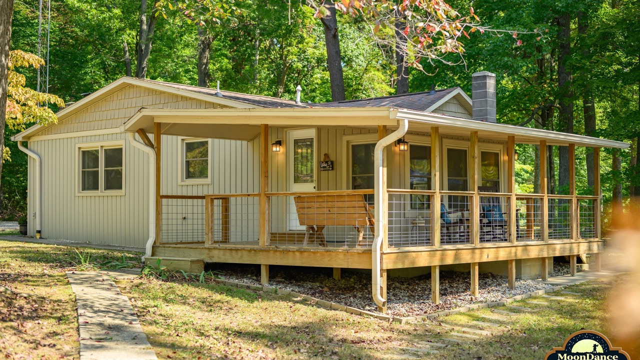 Photo of Outdoor in Heltonville