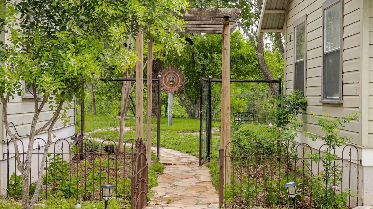 Photo of Outdoor in Martindale