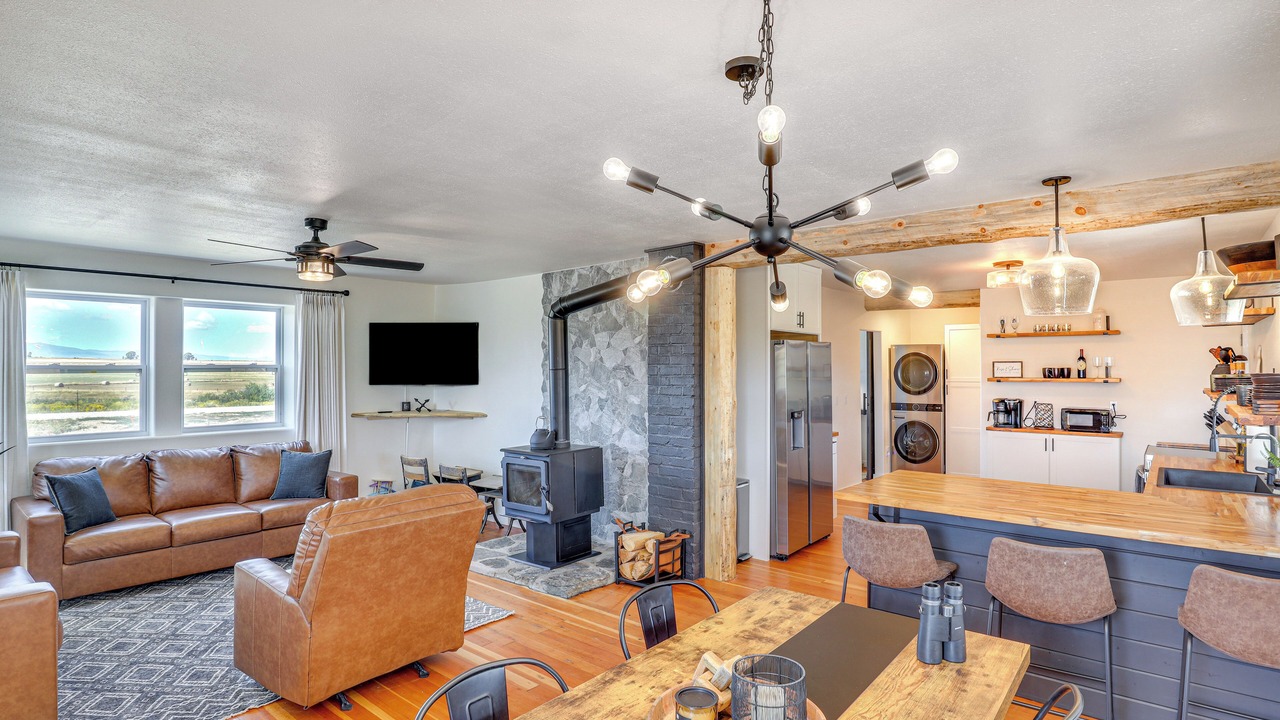Photo of Livingroom in Ryan Park