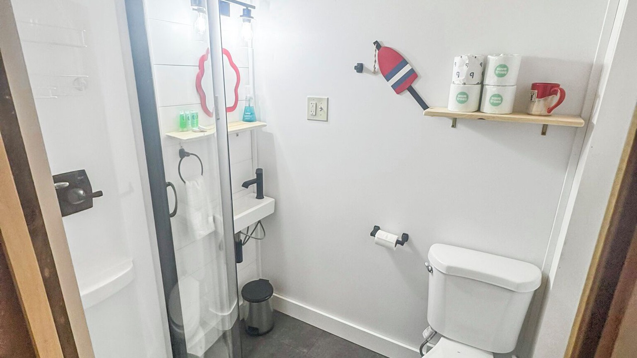 Photo of Bathroom in Orland