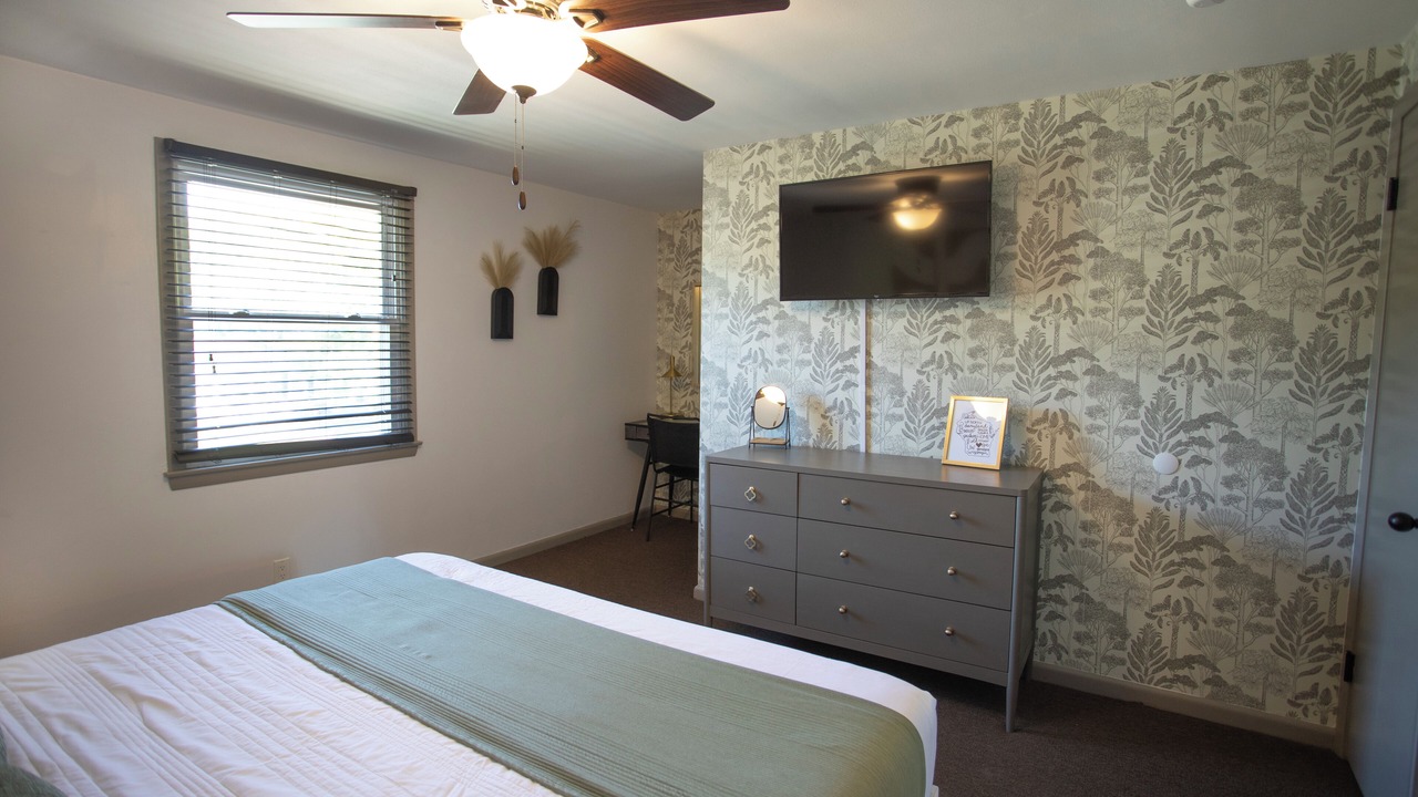 Photo of Bedroom in Menasha
