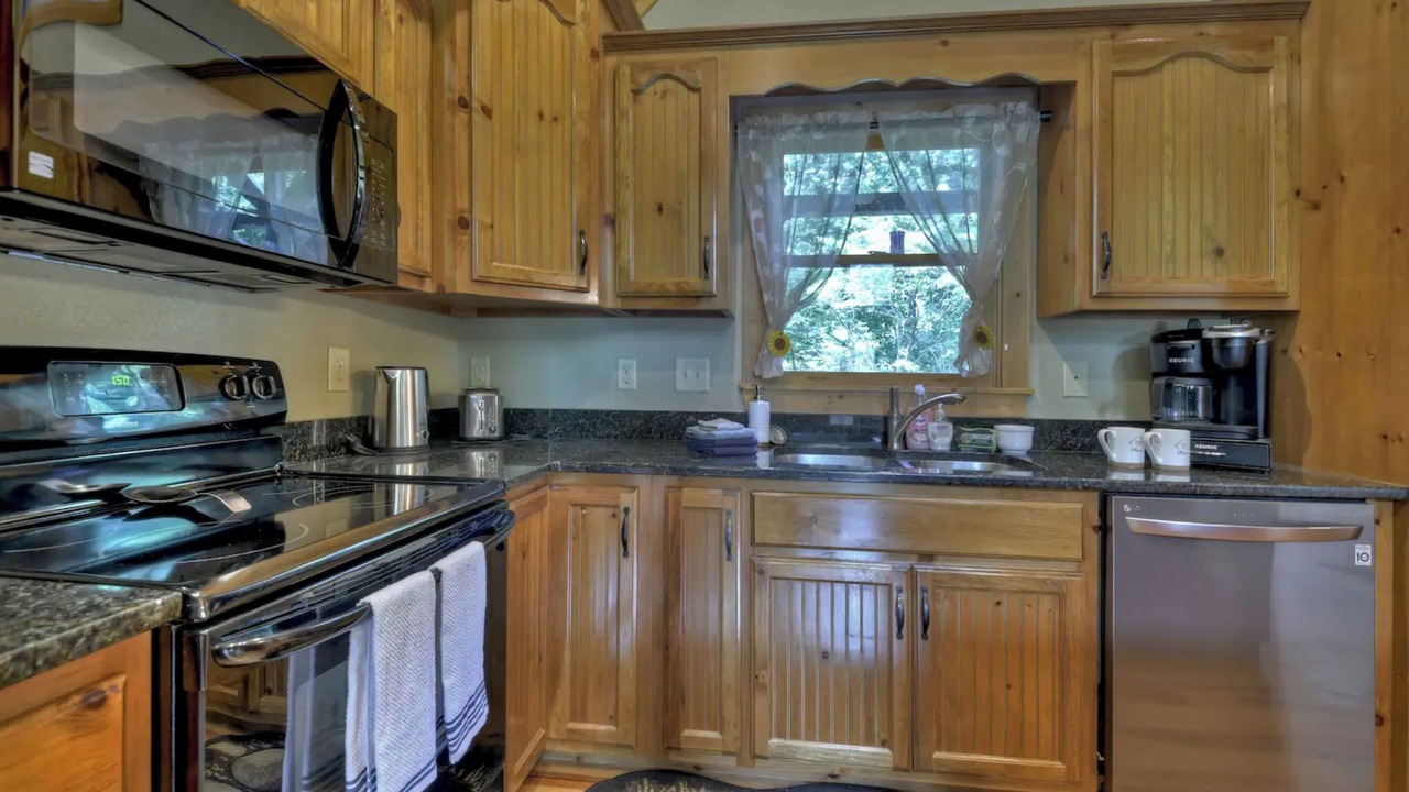 Photo of Kitchen in Eagle Mountain