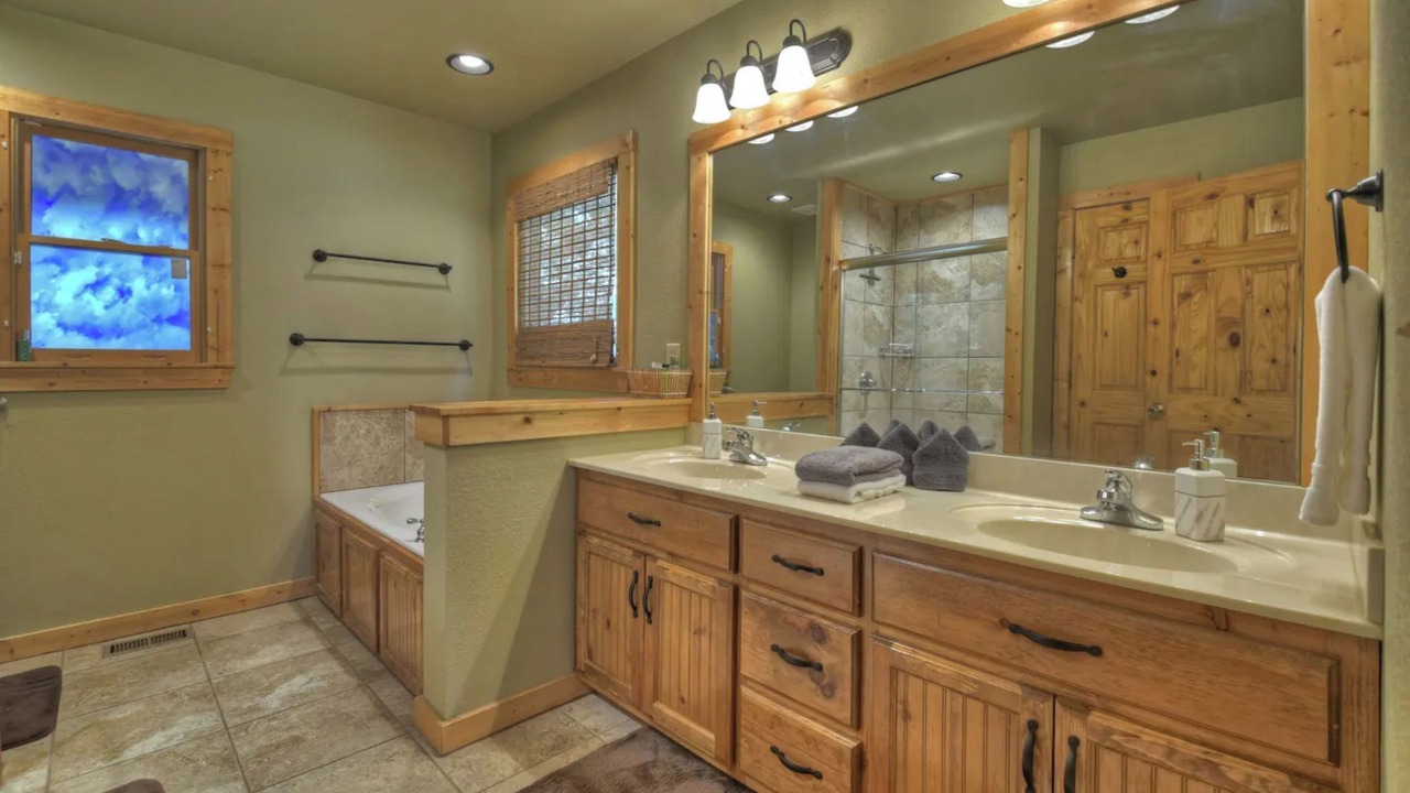 Photo of Bathroom in Eagle Mountain