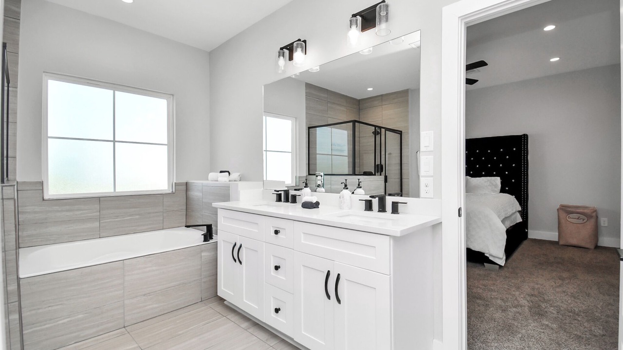 Photo of Bathroom in Clodine