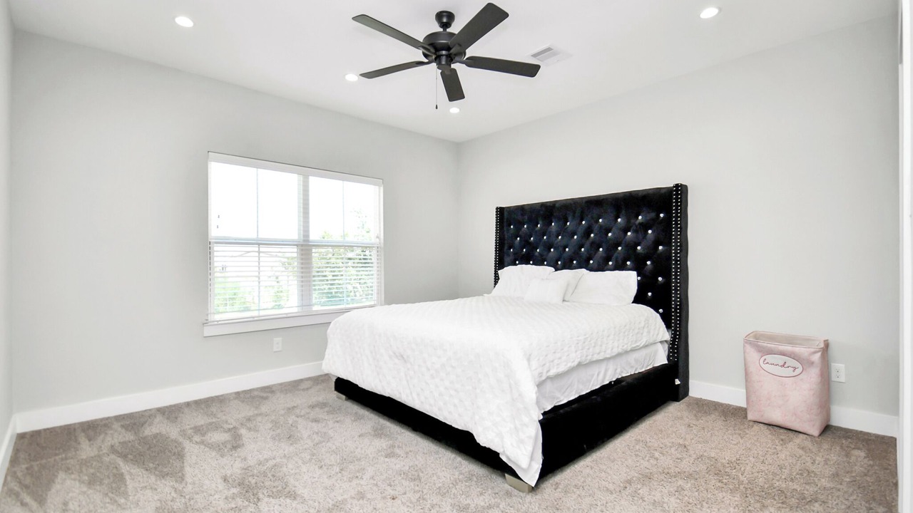Photo of Bedroom in Clodine