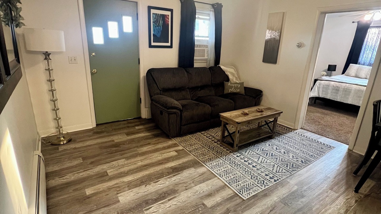 Photo of Livingroom in Corning