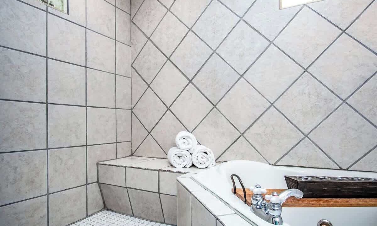 Photo of Bathroom in Midtown