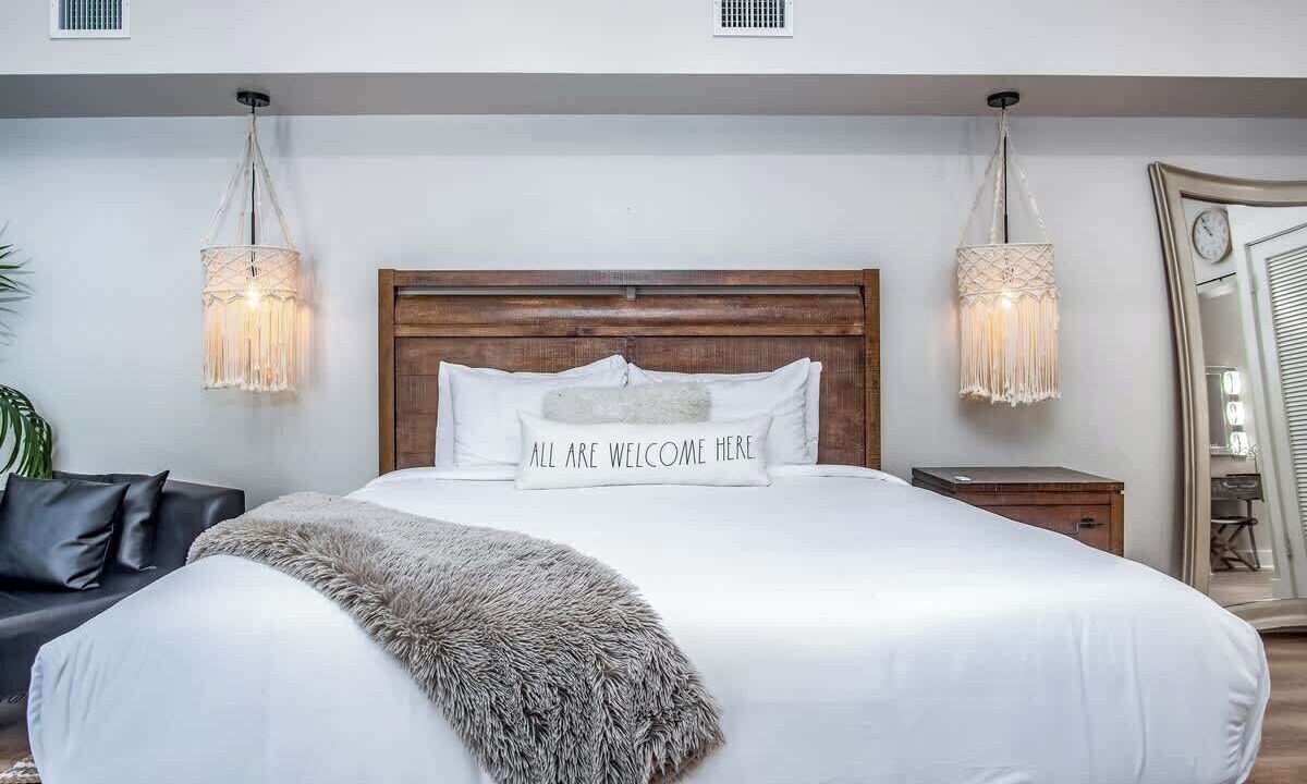 Photo of Bedroom in Midtown
