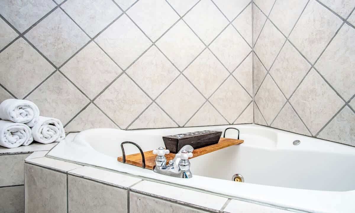 Photo of Bathroom in Midtown