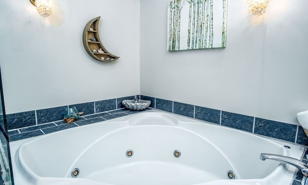 Photo of Bathroom in Midtown