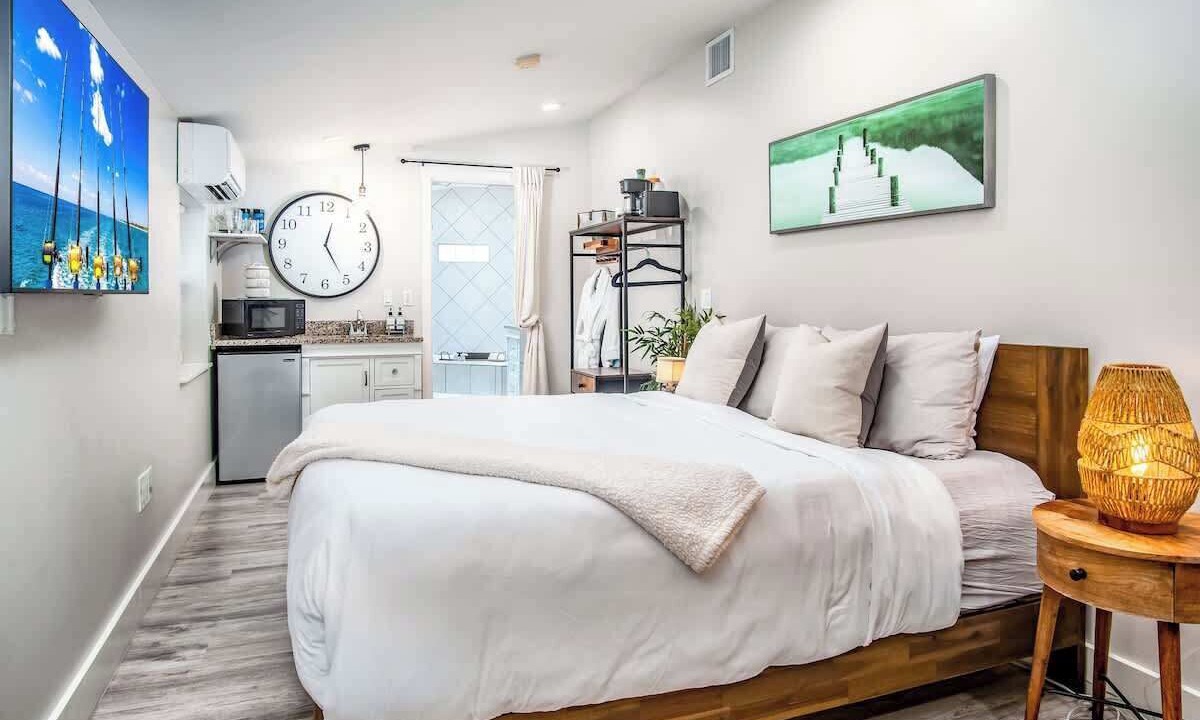 Photo of Bedroom in Midtown