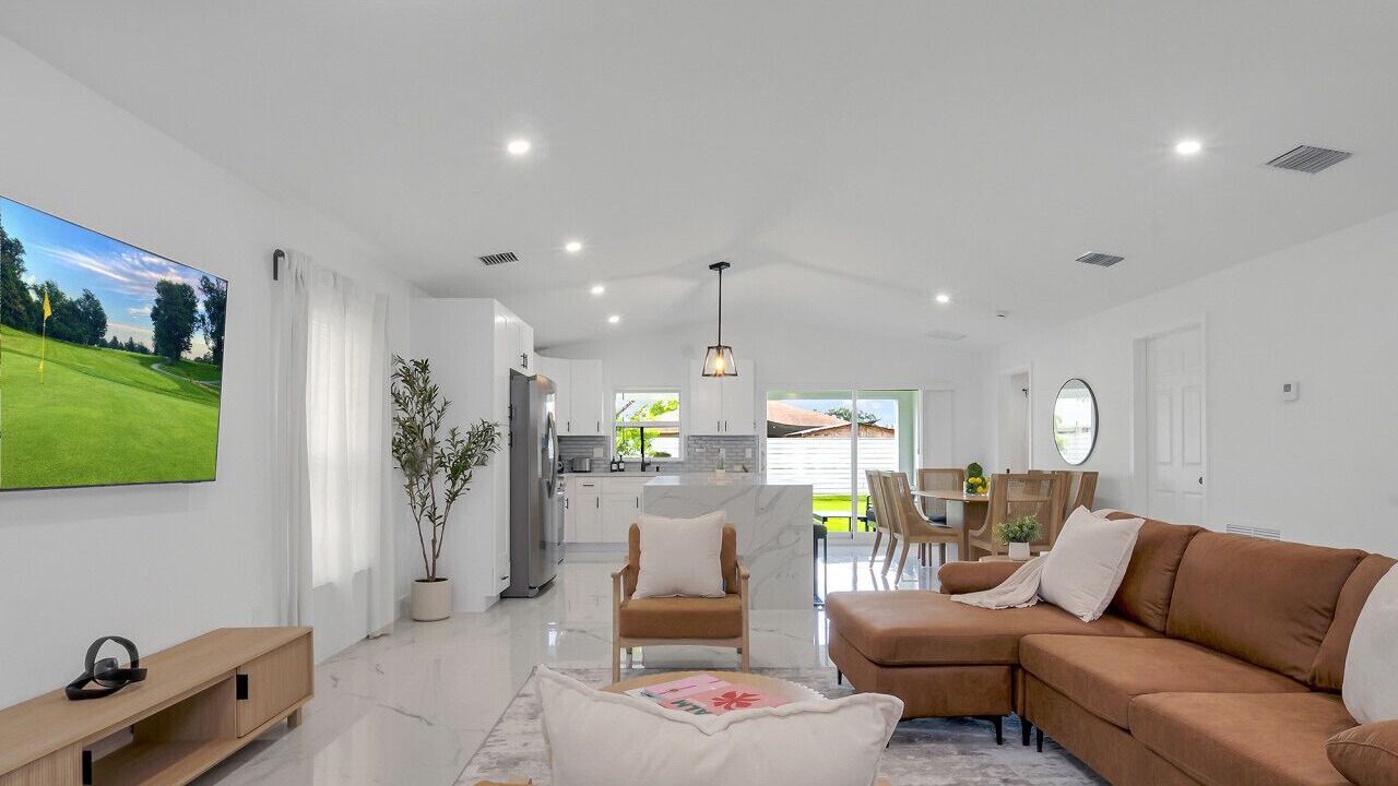 Photo of Livingroom in Lake Worth
