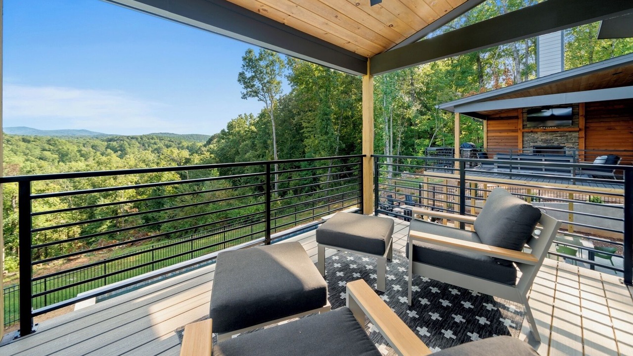 Photo of Patio Balcony in Ellijay