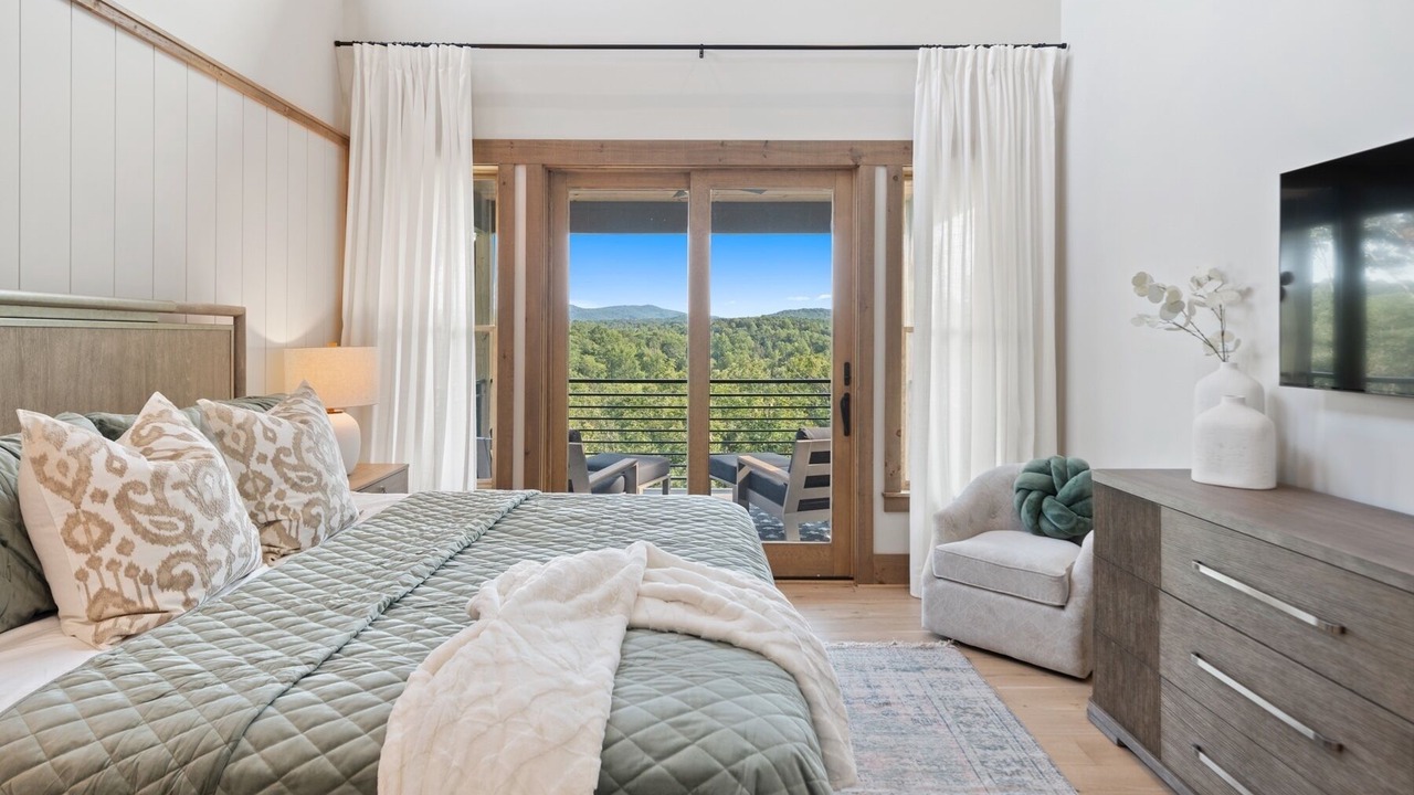 Photo of Bedroom in Ellijay