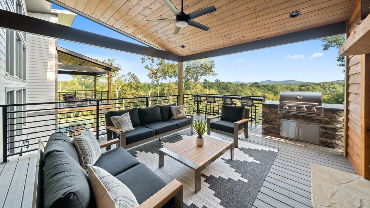 Photo of Patio Balcony in Ellijay