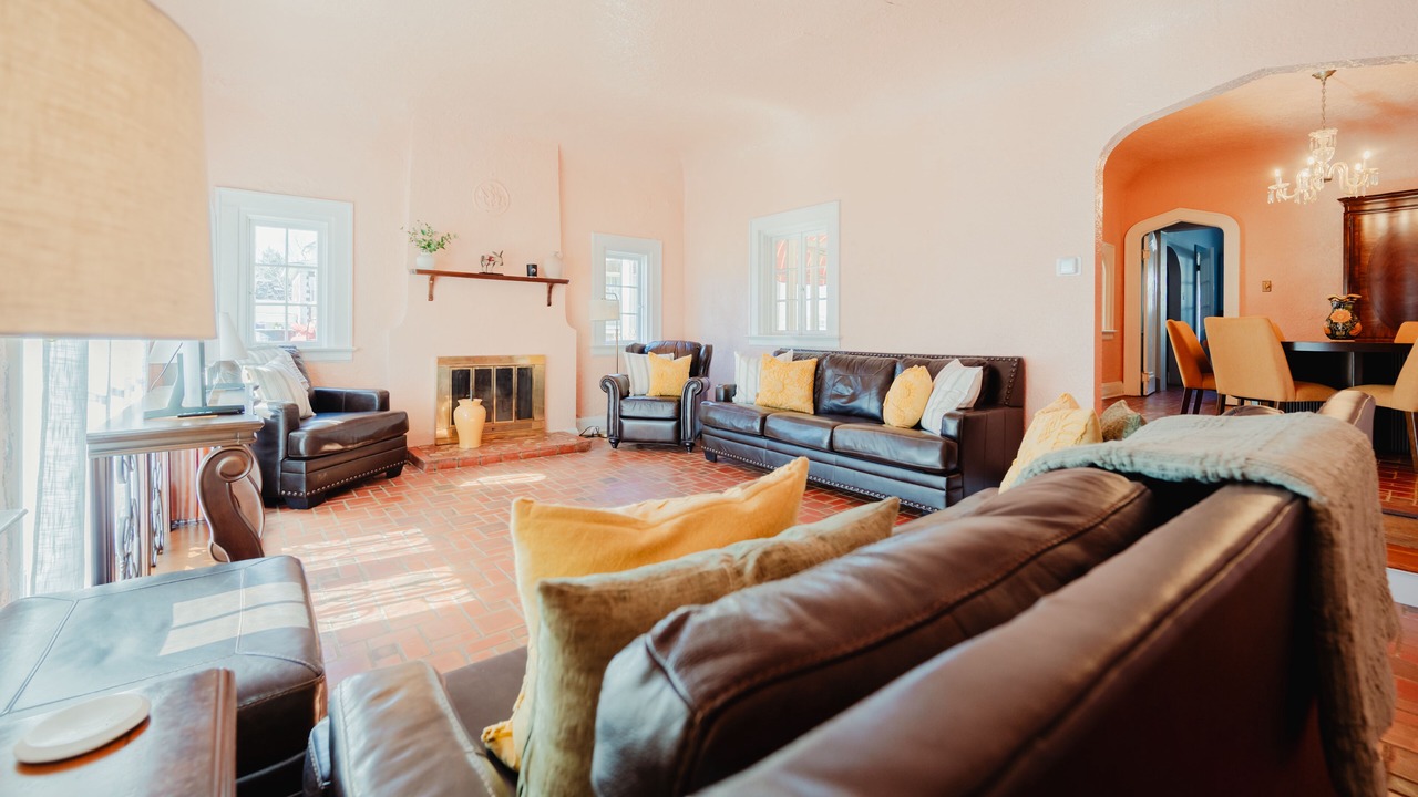 Photo of Livingroom in Russellville