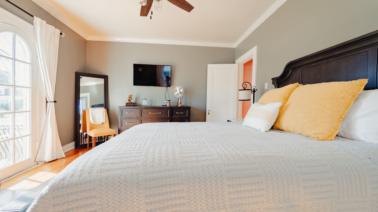 Photo of Bedroom in Russellville
