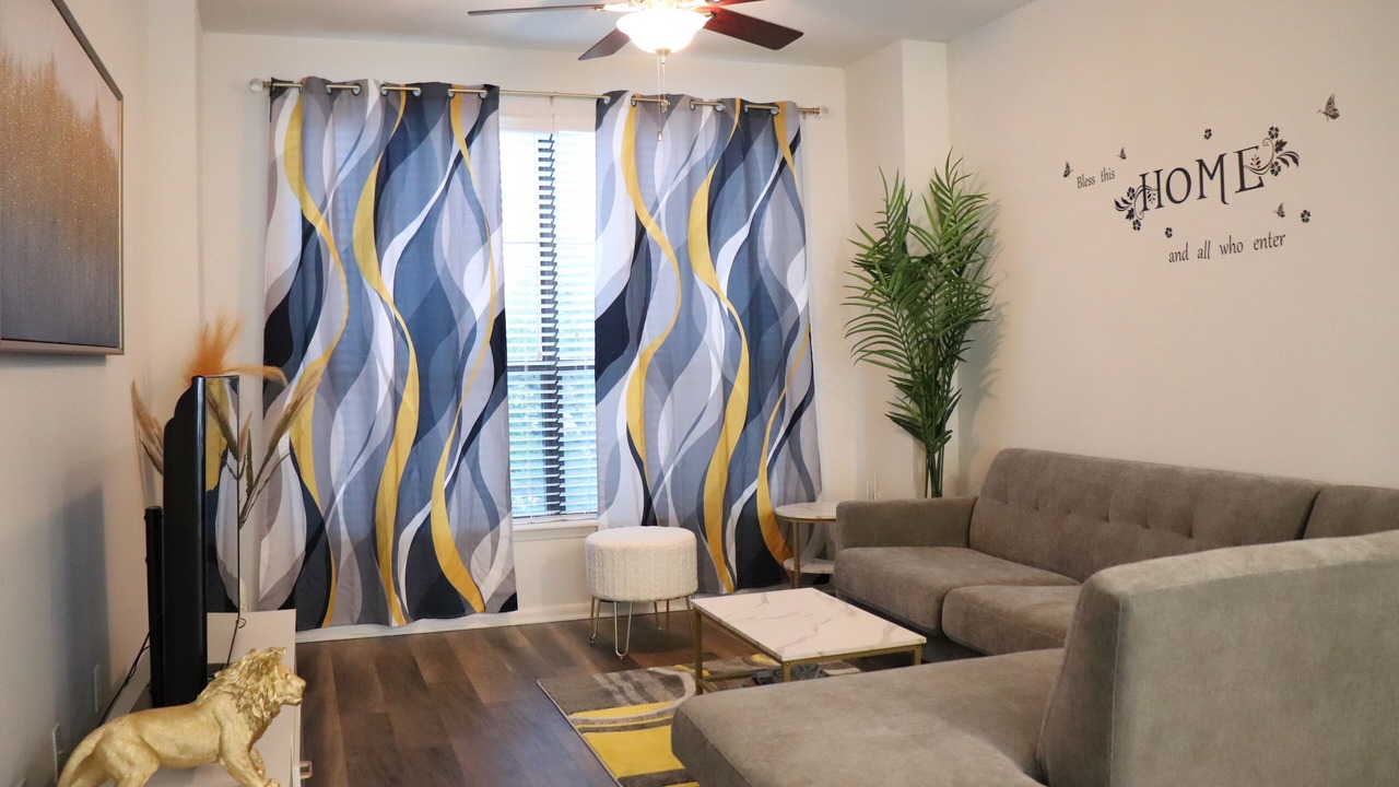 Photo of Livingroom in North Burnet