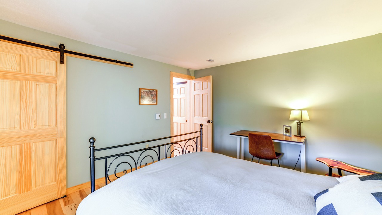 Photo of Bedroom in Blodgett Mills