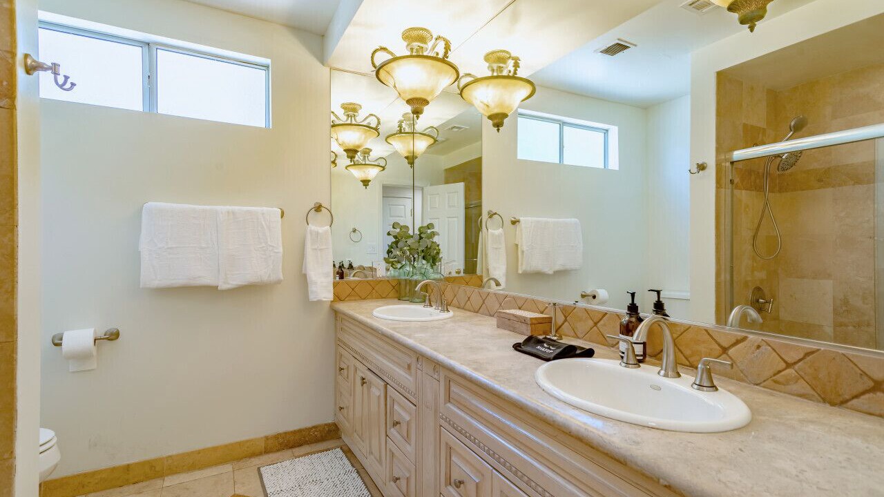Photo of Bathroom in Sherman Oaks