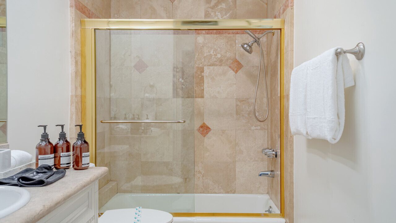 Photo of Bathroom in Sherman Oaks